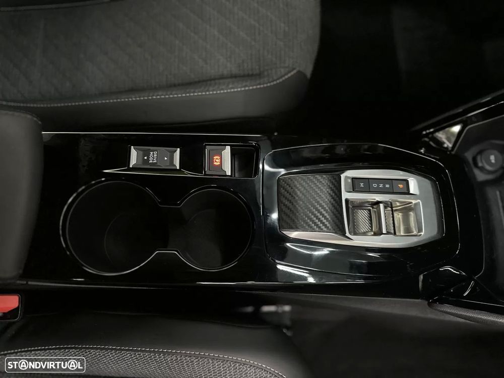 Peugeot 2008 Hybrid 136 e-DSC Allure - 25