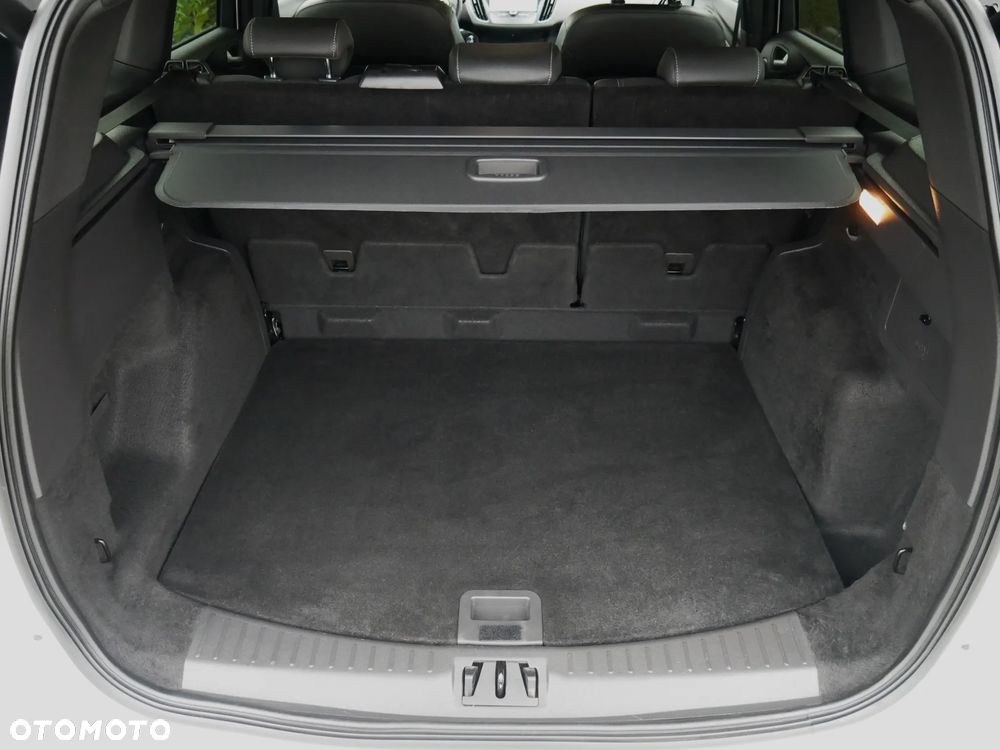 Ford Kuga 2.0 TDCi AWD ST-Line - 30