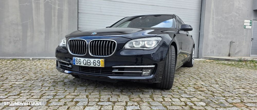 BMW 740 Ld xDrive Pack M - 8