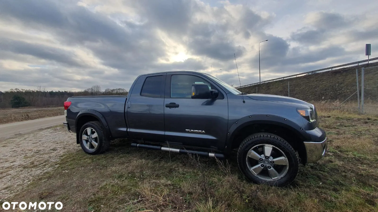 Toyota Tundra 5.7 4x4 Double Cab SR5 - 8