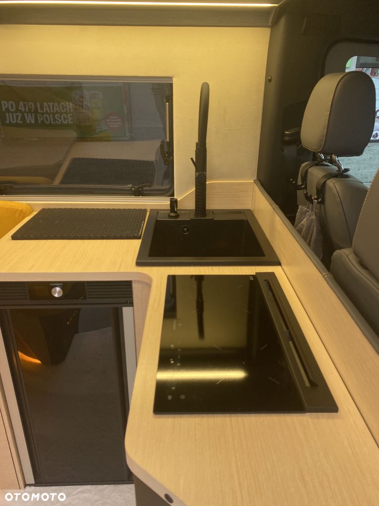 Mercedes-Benz SPRINTER - 8