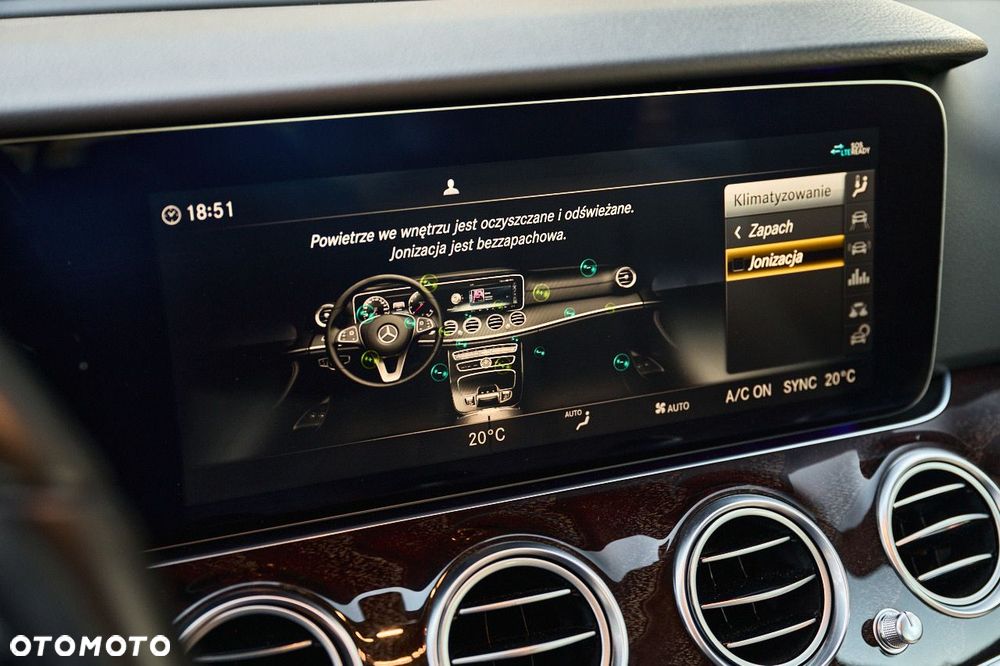 Mercedes-Benz Klasa E 220 d 9G-TRONIC - 31