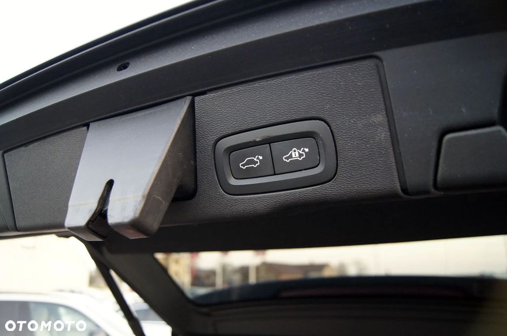 Volvo XC 60 T5 AWD Geartronic Inscription - 28