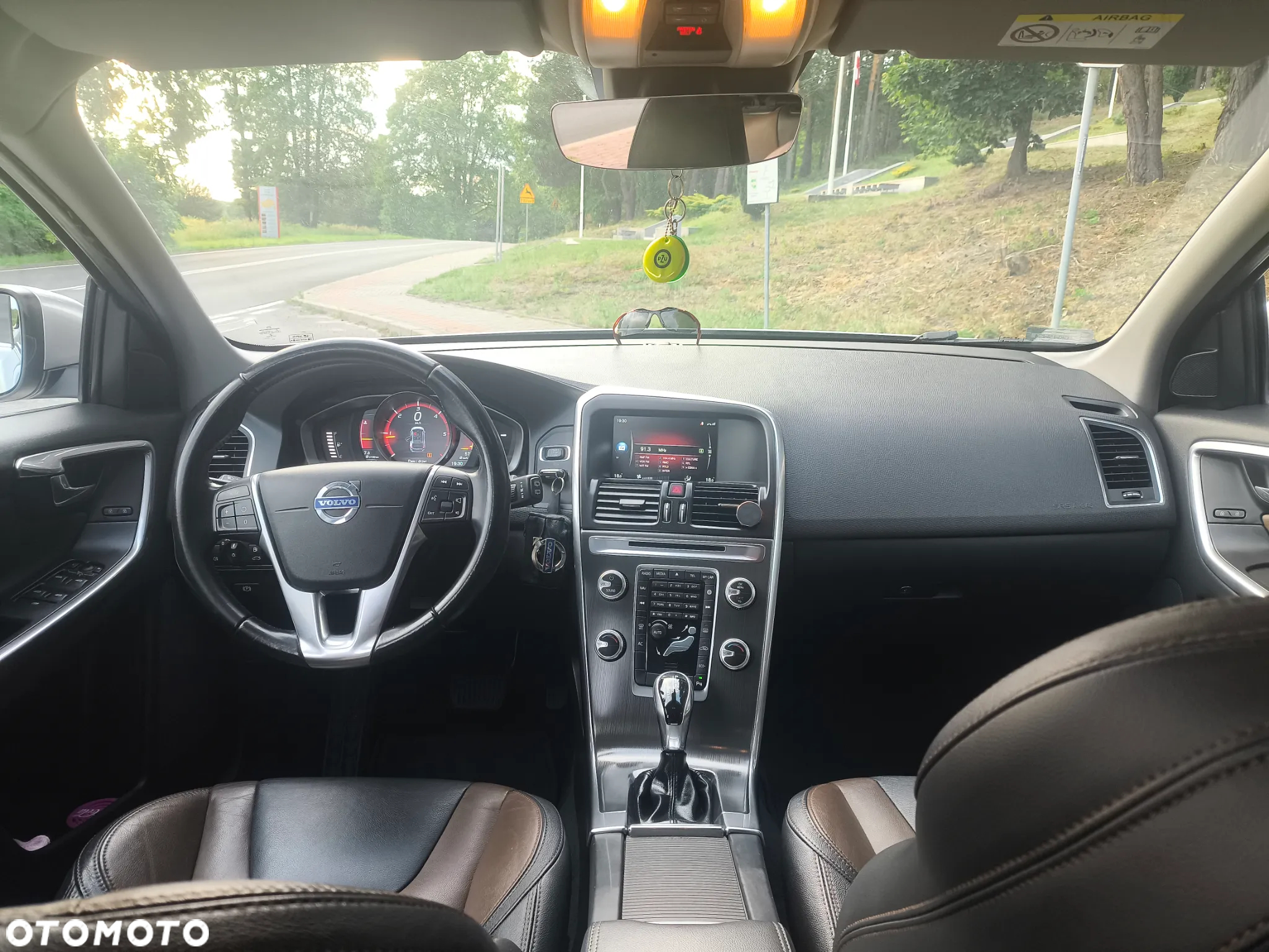 Volvo XC 60 D4 Drive-E Momentum - 10