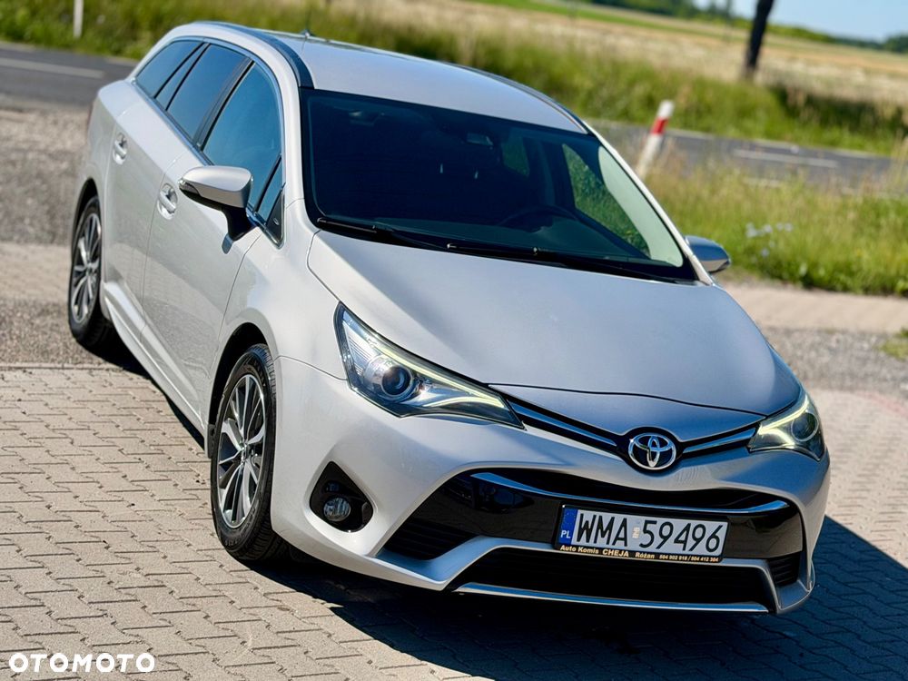 Toyota Avensis 2.0 D-4D Prestige - 26