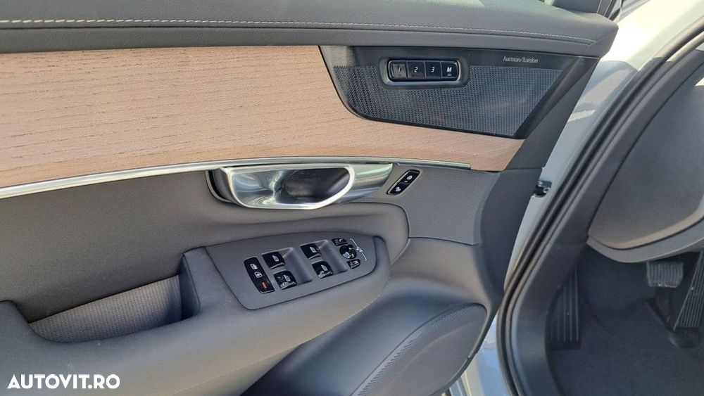 Volvo XC 90 T8 AWD PHEV Plus Dark - 17