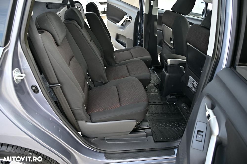 Toyota Verso 1.8 Valvematic Luna - 14