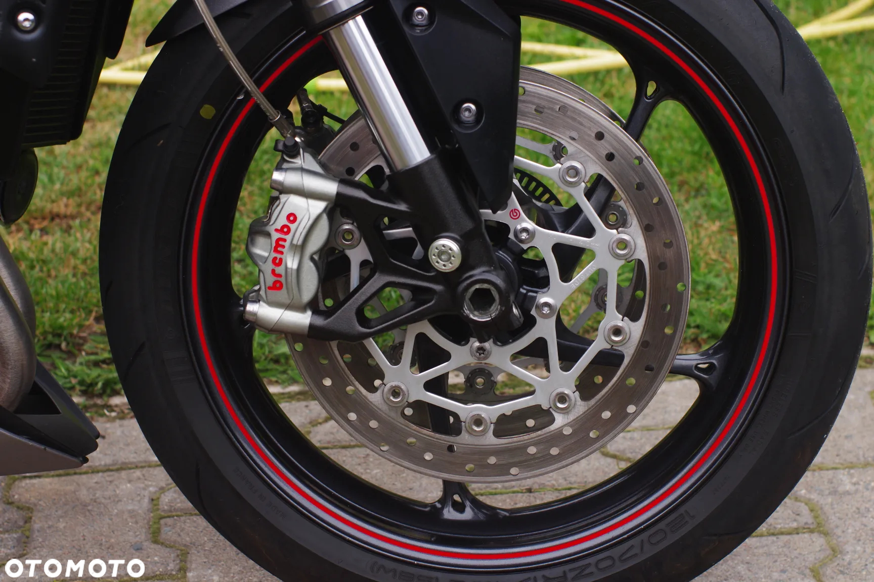 Triumph Street Triple - 21