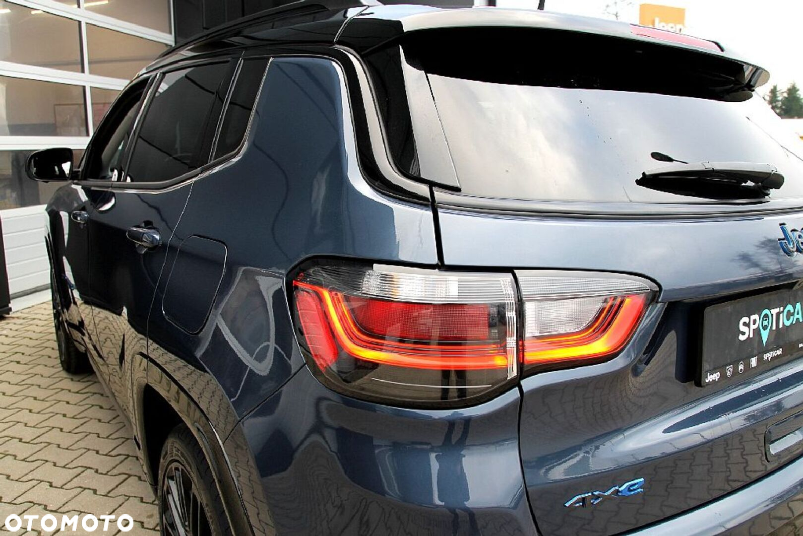Jeep Compass - 18