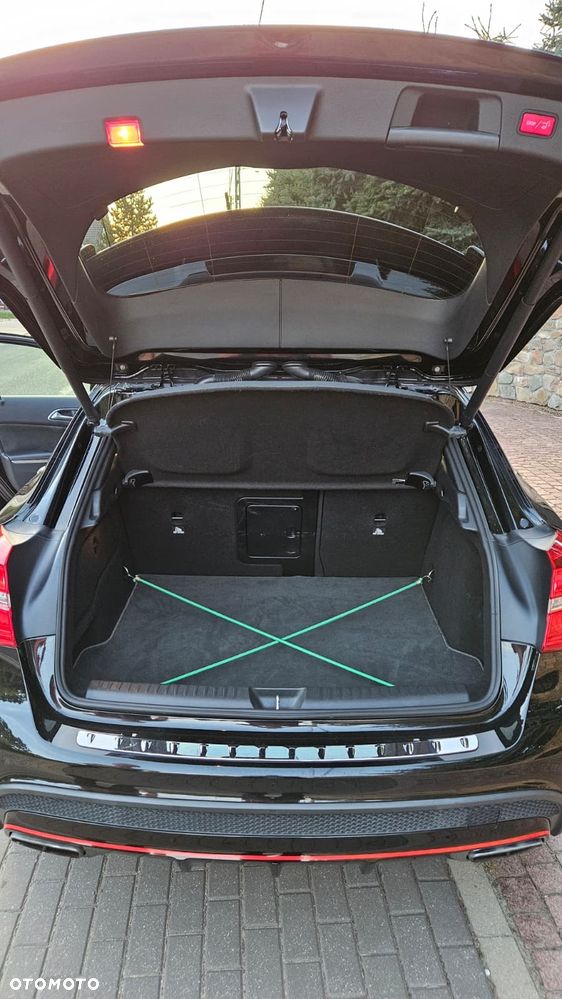 Mercedes-Benz GLA 45 AMG 4Matic 7G-DCT Edition 1 - 12