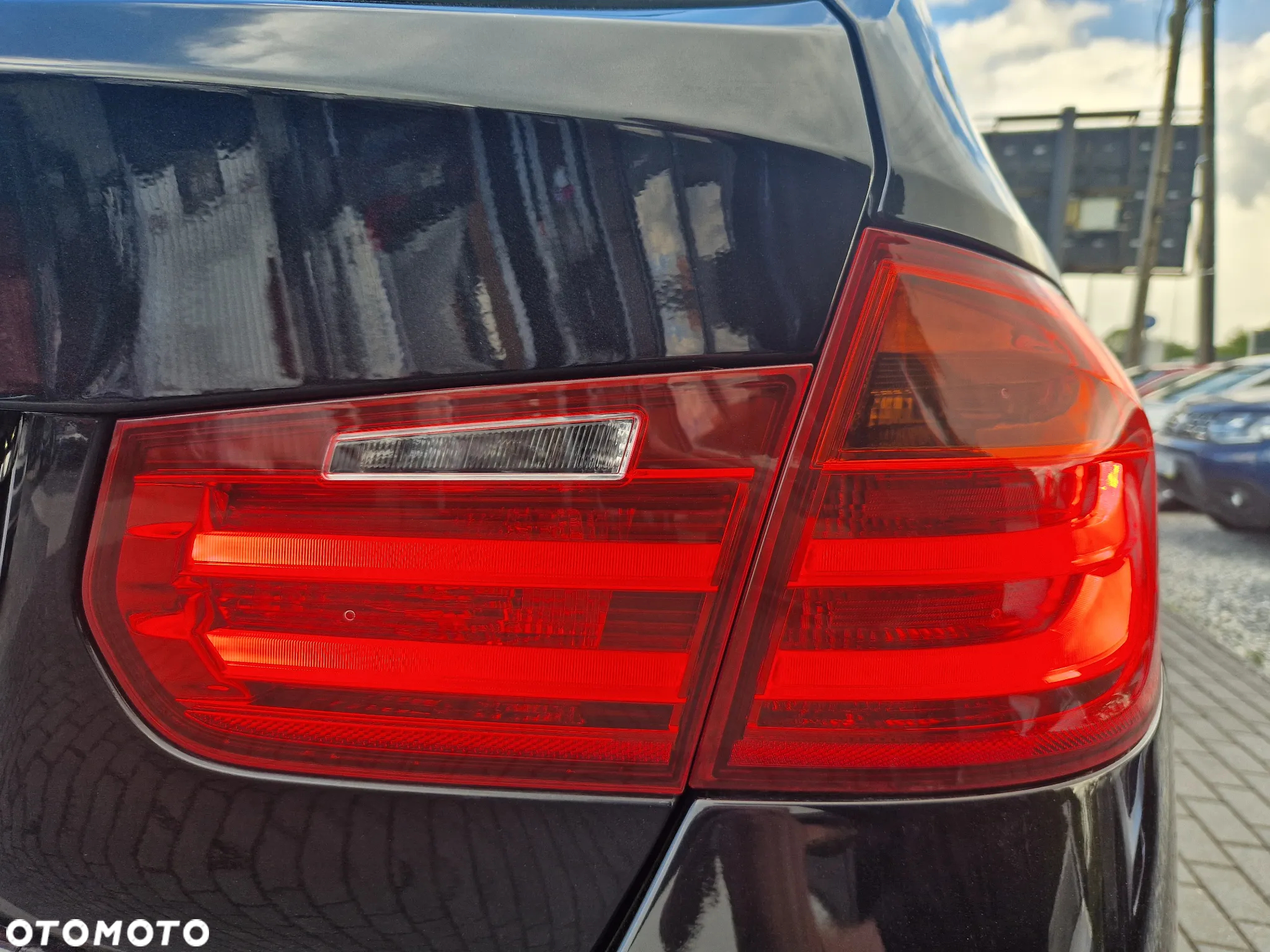 BMW Seria 3 330d xDrive M Sport EU6 - 33