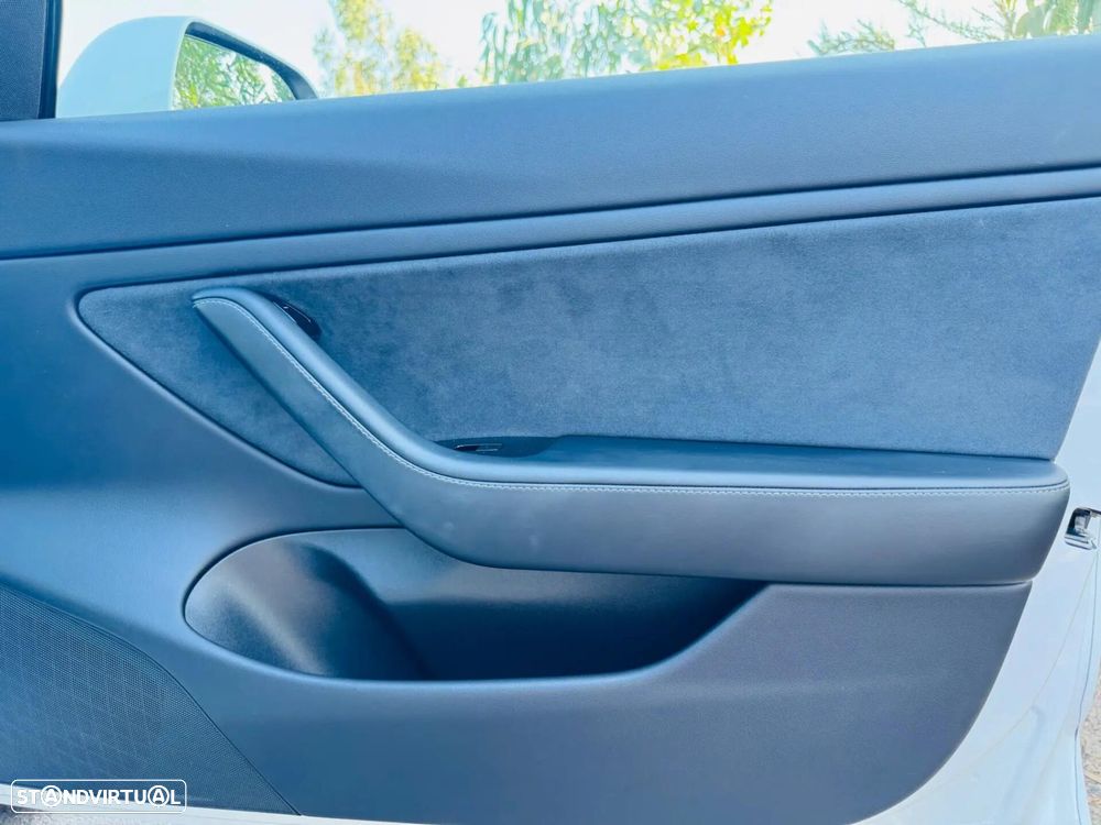 Tesla Model 3 Long Range AWD Dual Motor - 38