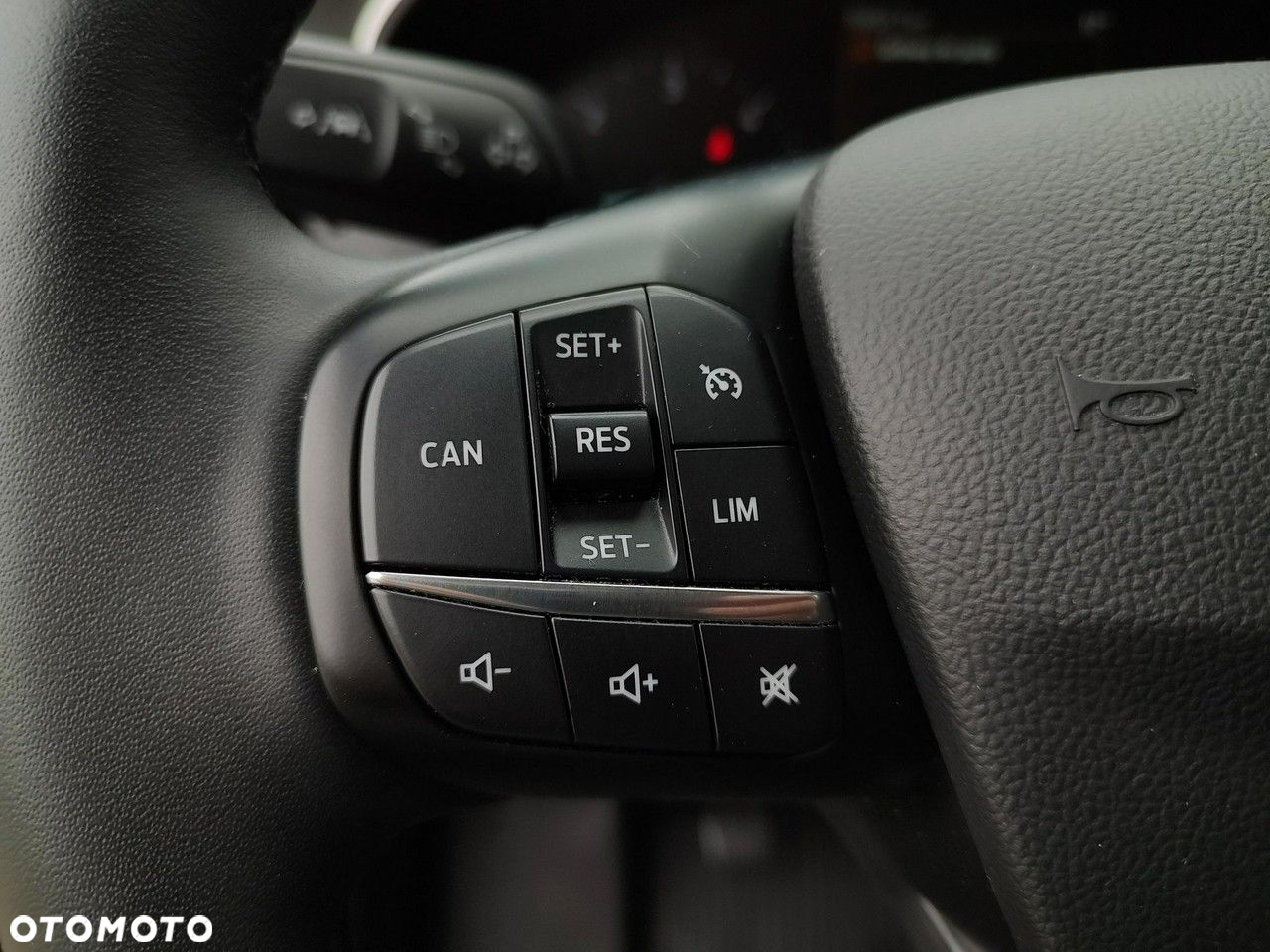 Ford Focus - 13