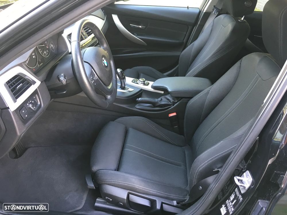 BMW 320 d Aut. Sport Line - 11