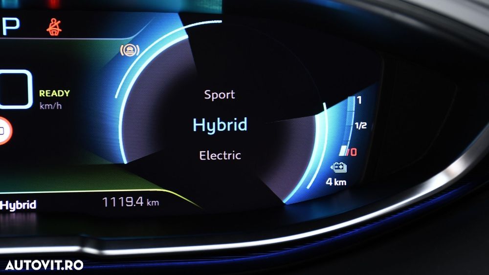 Peugeot 3008 PHEV 300 EAT8 4X4 Allure Pack - 28