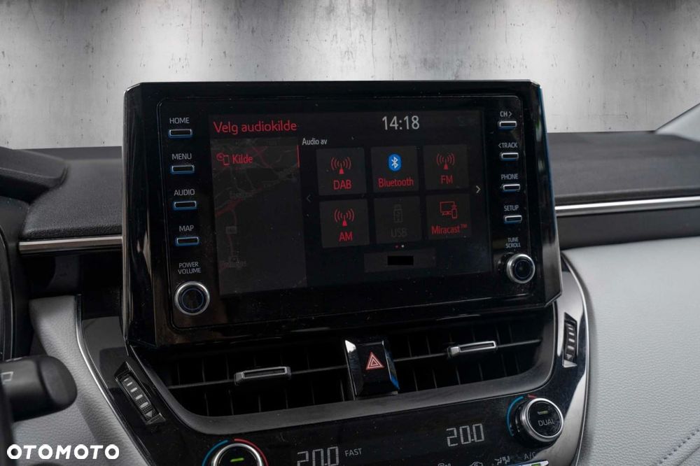 Toyota Corolla 1.8 Comfort - 19