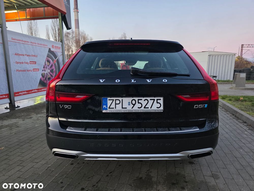 Volvo V90 Cross Country D5 SCR AWD Ocean Race - 15