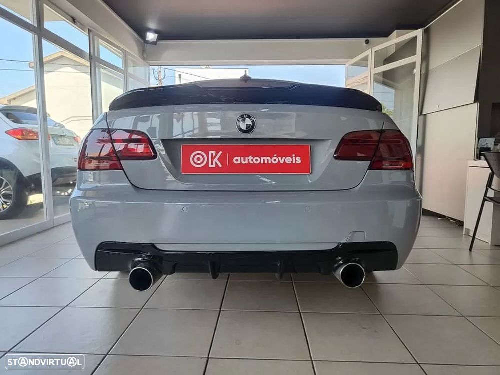BMW 320 d Coupe Edição M Auto - 8