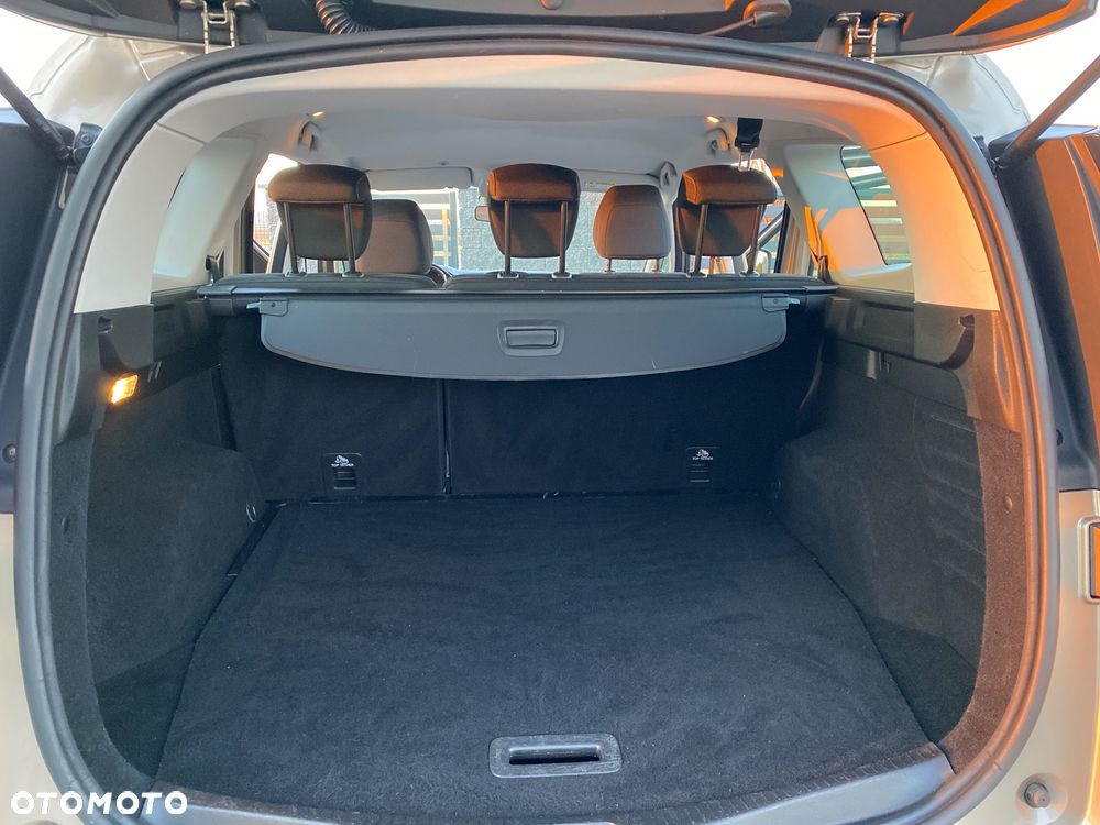 Renault Grand Scenic - 10