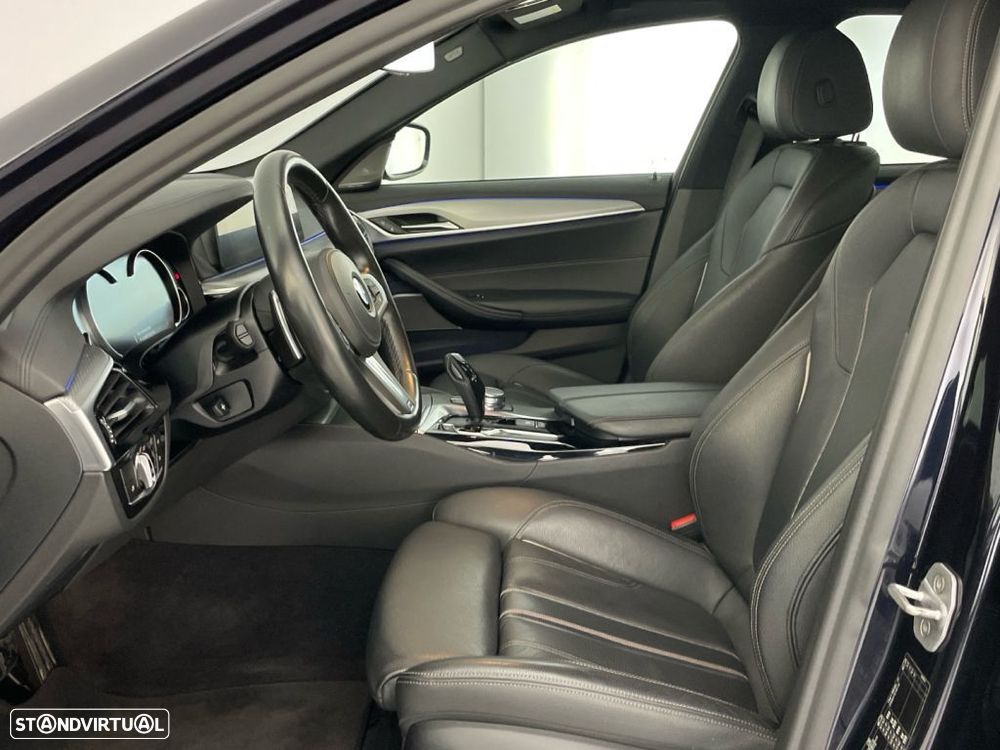 BMW 550 i xDrive Auto - 11