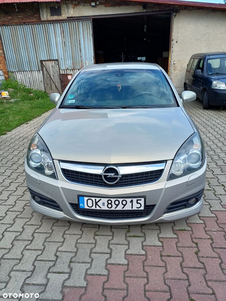 Opel Vectra 1.9 CDTI Sport / GTS - 3