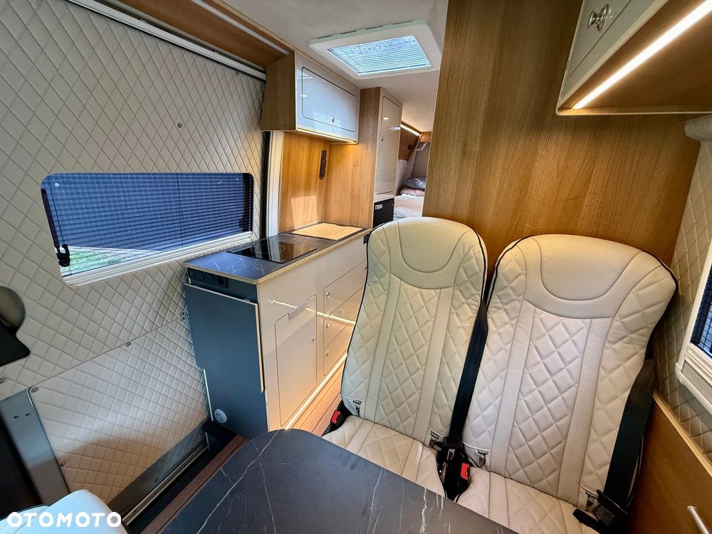Mercedes-Benz SPRINTER - 25