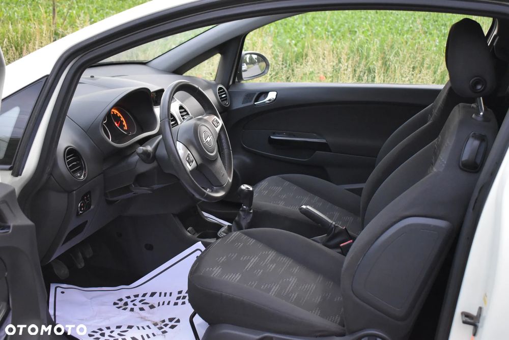 Opel Corsa - 17