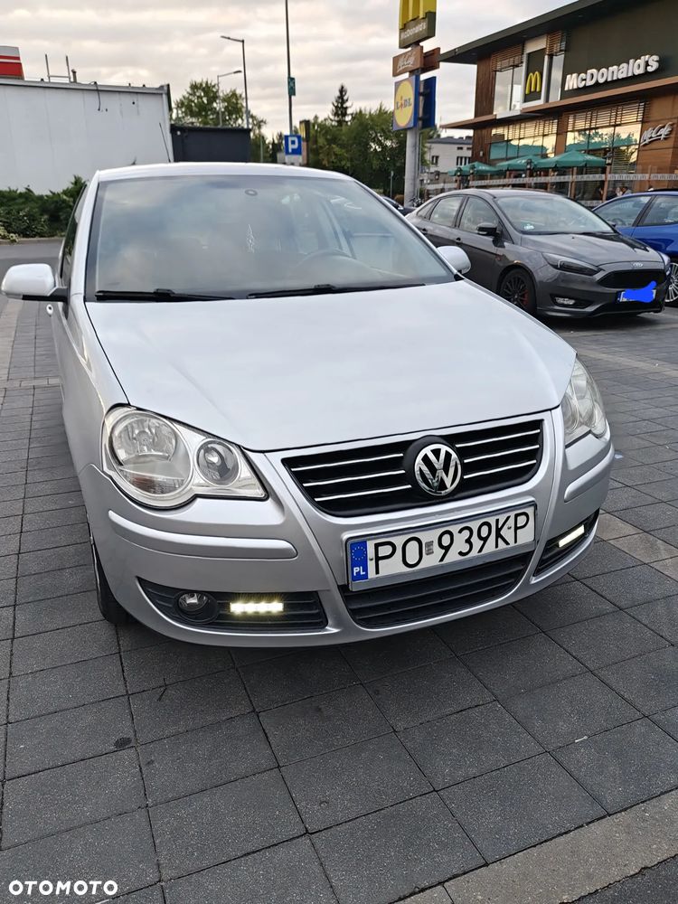 Volkswagen Polo 1.4 16V Trendline - 28