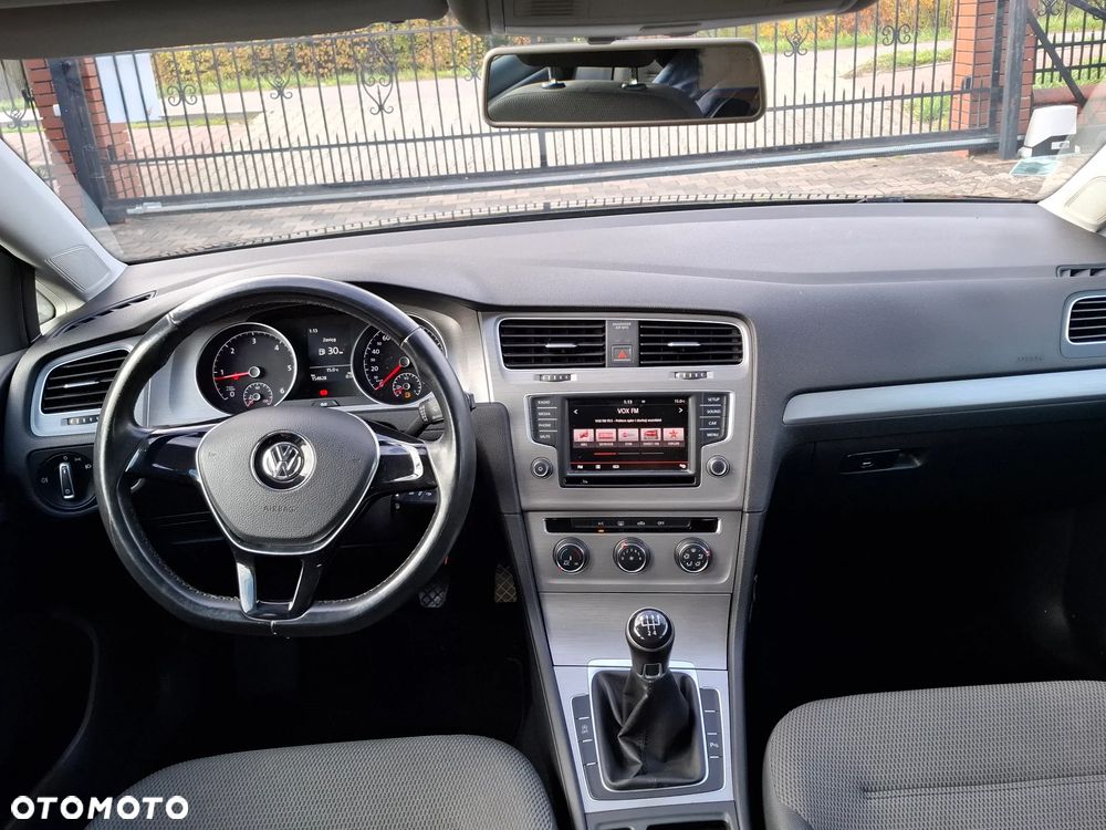 Volkswagen Golf - 15
