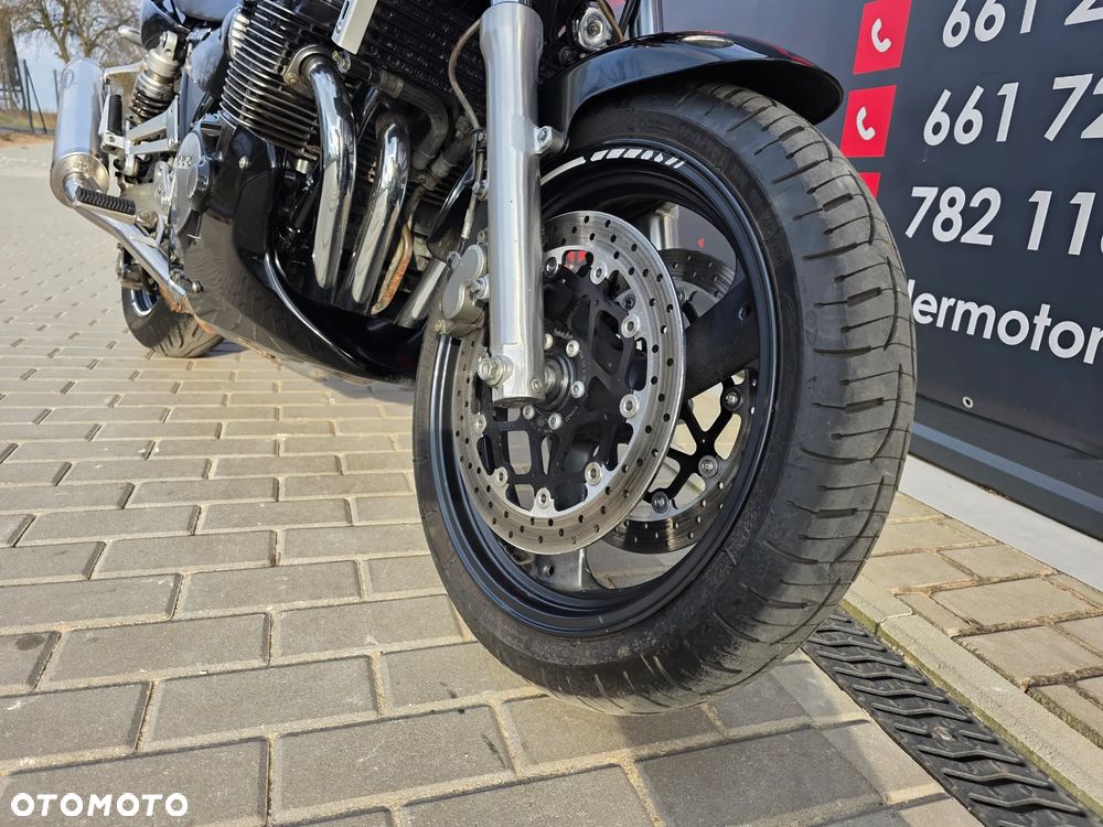 Yamaha XJR - 13