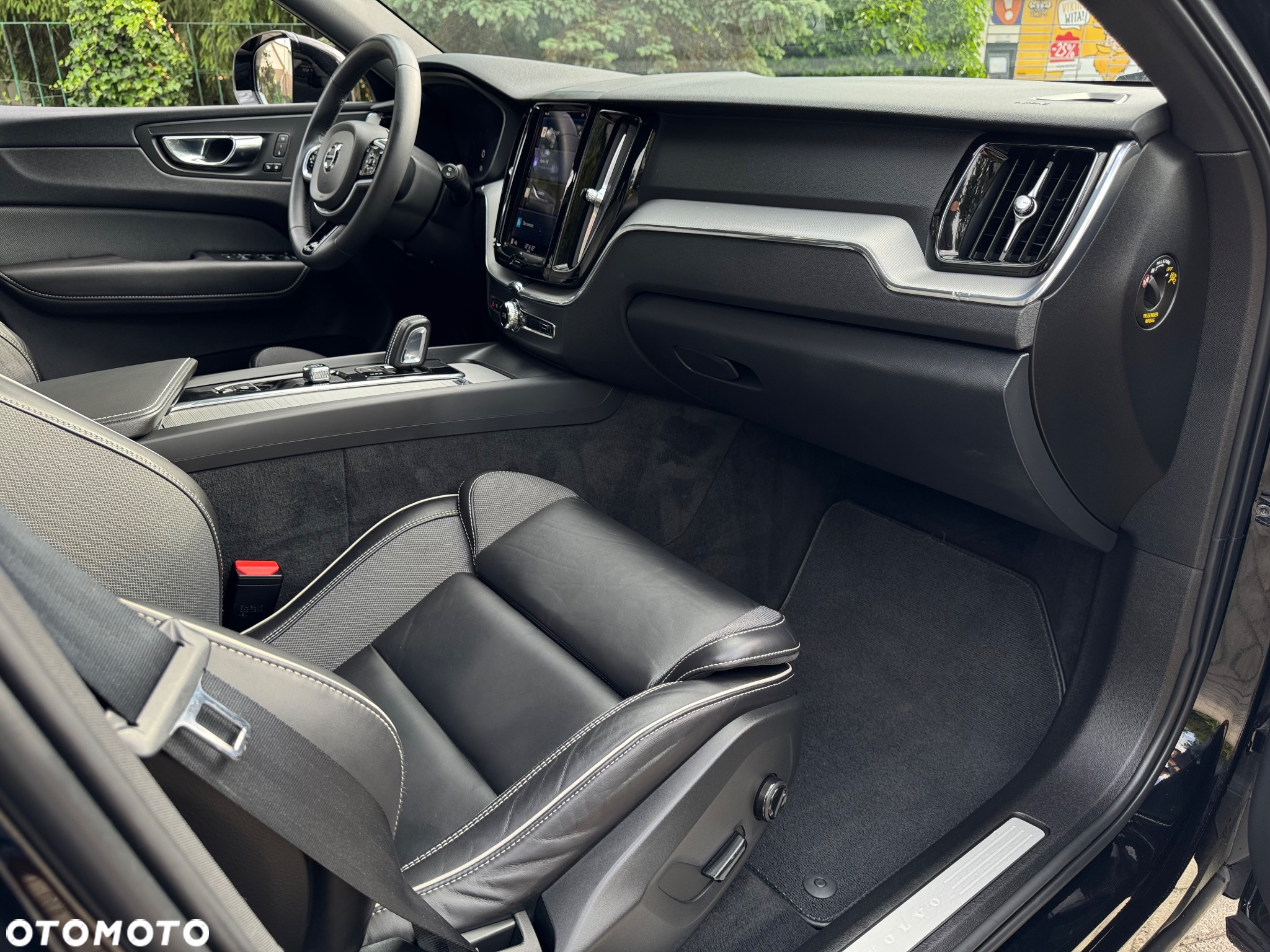 Volvo XC 60 B4 D Geartronic RDesign - 25