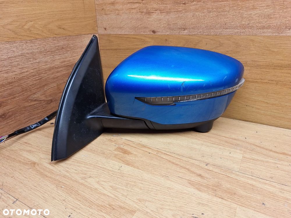 Lusterko lewe zewnętrzne nissan qashqai j11 lift  13 pin kamera