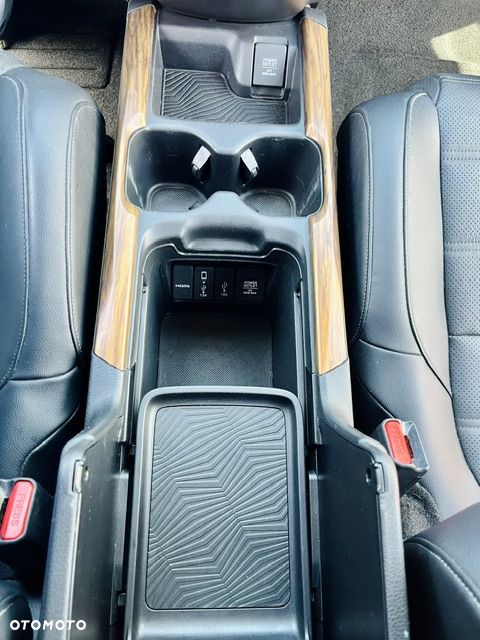 Honda CR-V 1.5 Executive (Honda Connect+) CVT - 10