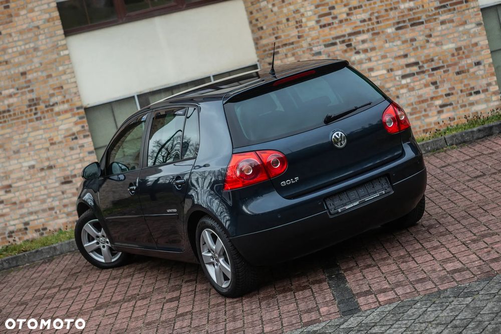 Volkswagen Golf - 15