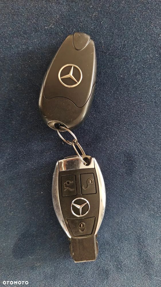Mercedes-Benz Klasa E 220 CDI 7G-TRONIC - 25