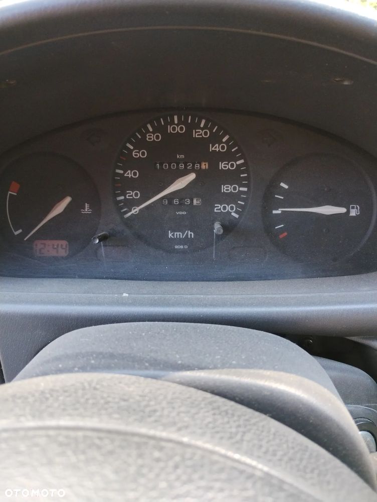 Nissan Micra - 12