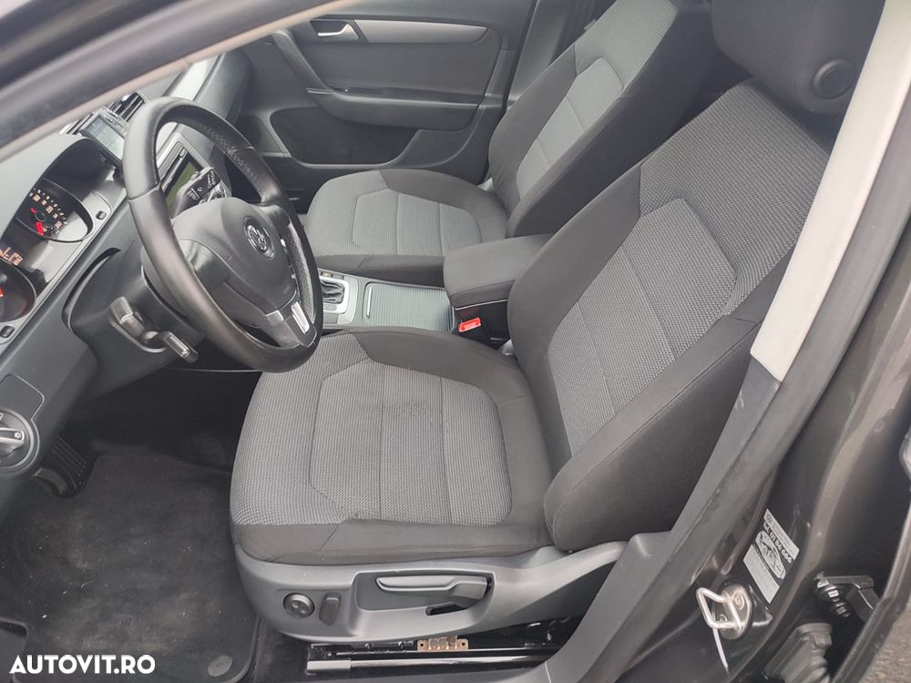 Volkswagen Passat - 5