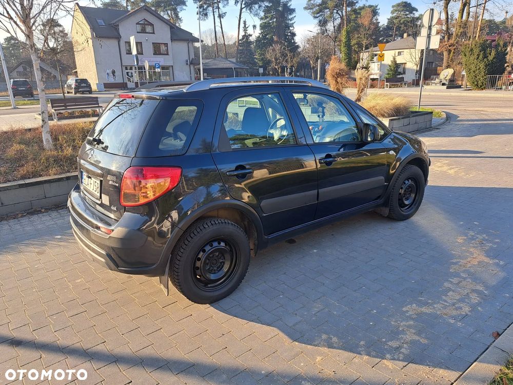 Suzuki SX4 1.6 Moonlight Edition 4WD - 5