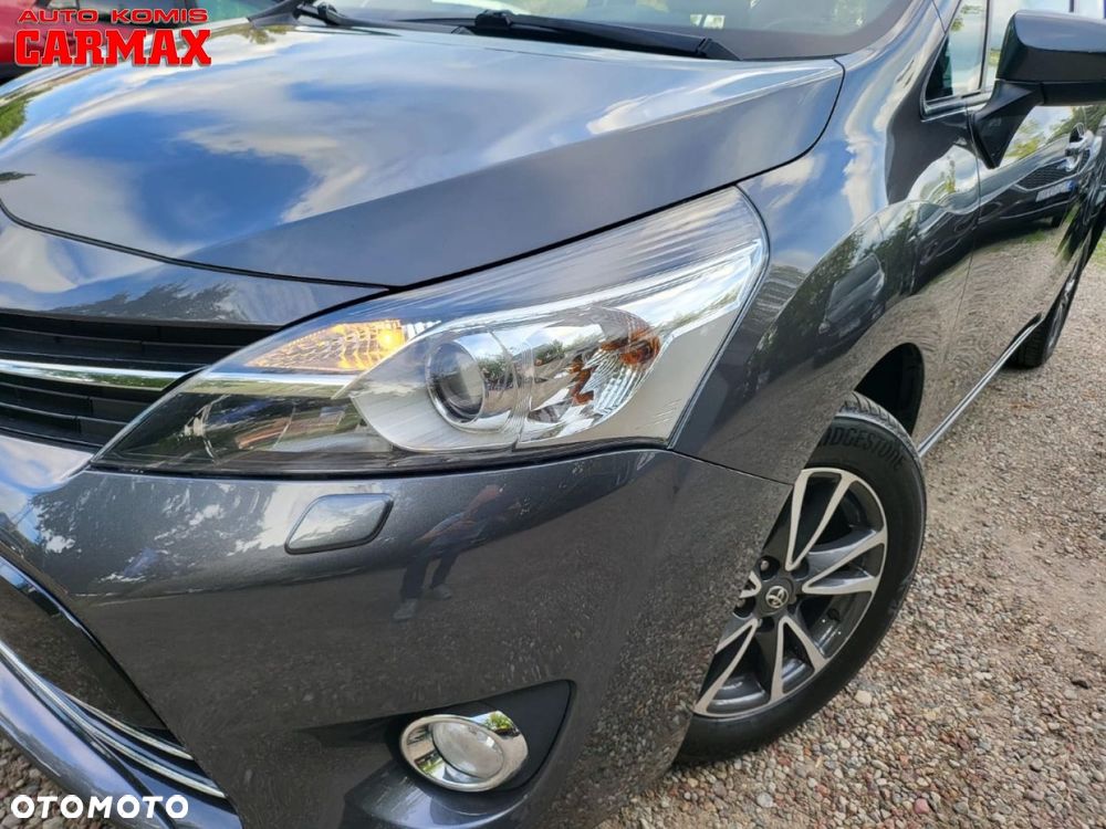 Toyota Verso - 3