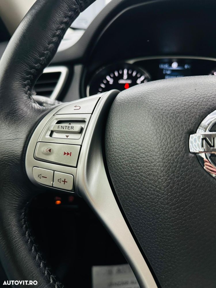 Nissan X-Trail 1.6 dCi N-Connecta - 33