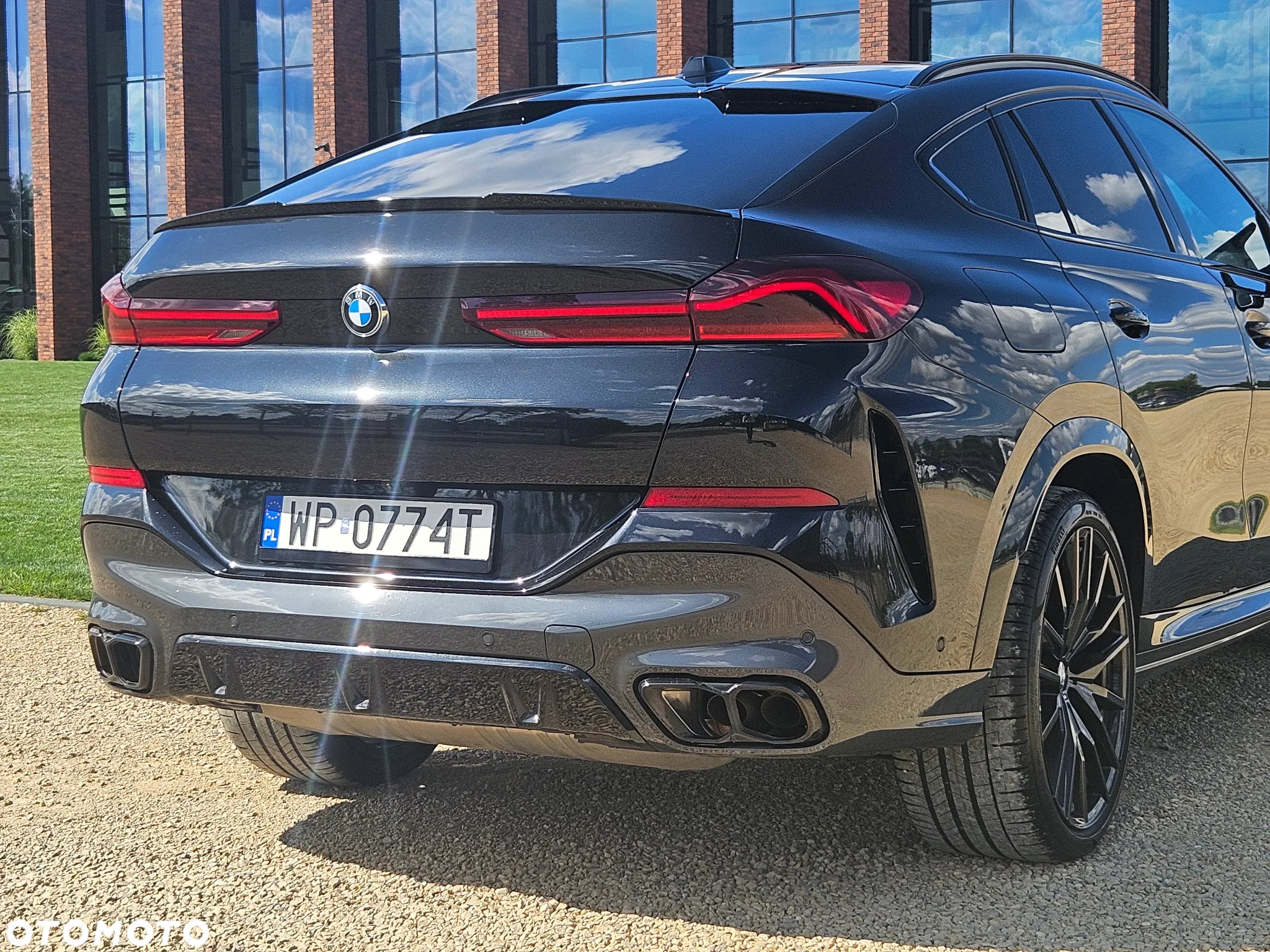 BMW X6 M50i - 8