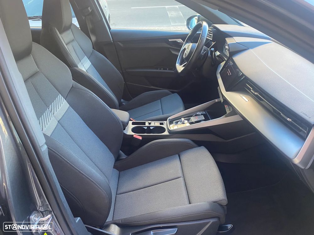 Audi A3 Limousine 35 TFSI S line S tronic - 28