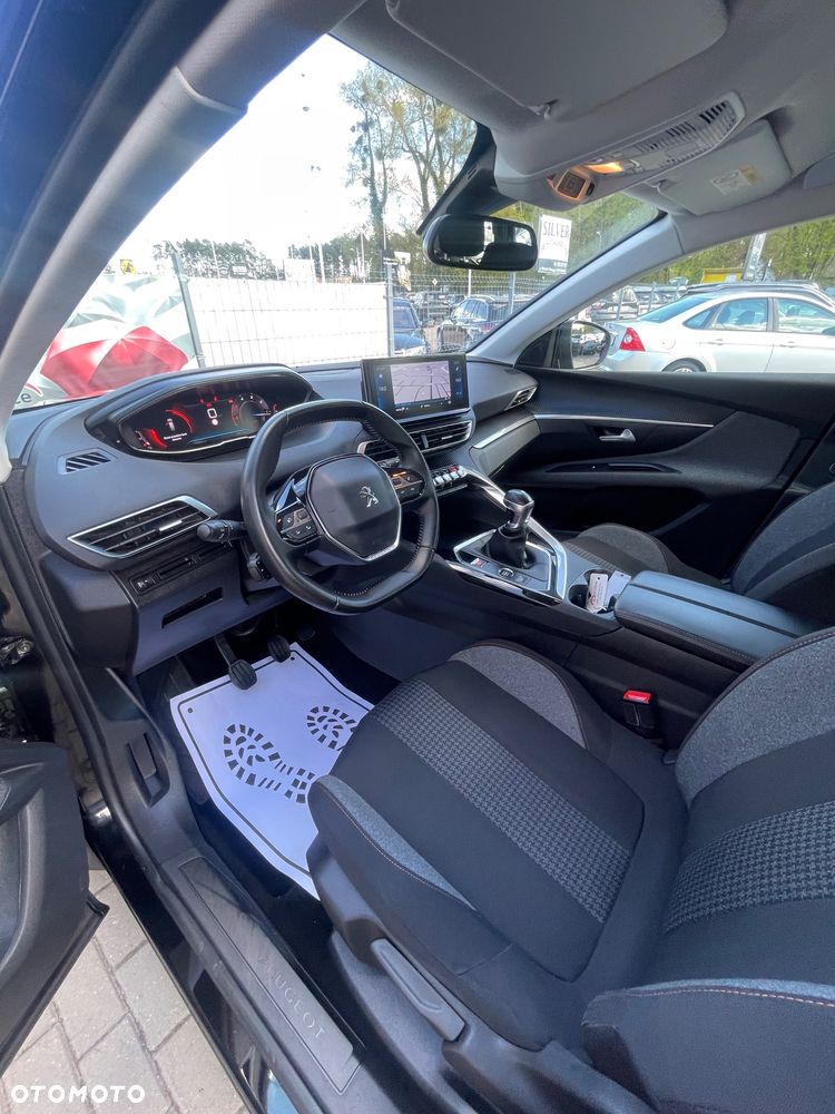 Peugeot 5008 BlueHDi 130 Active - 28