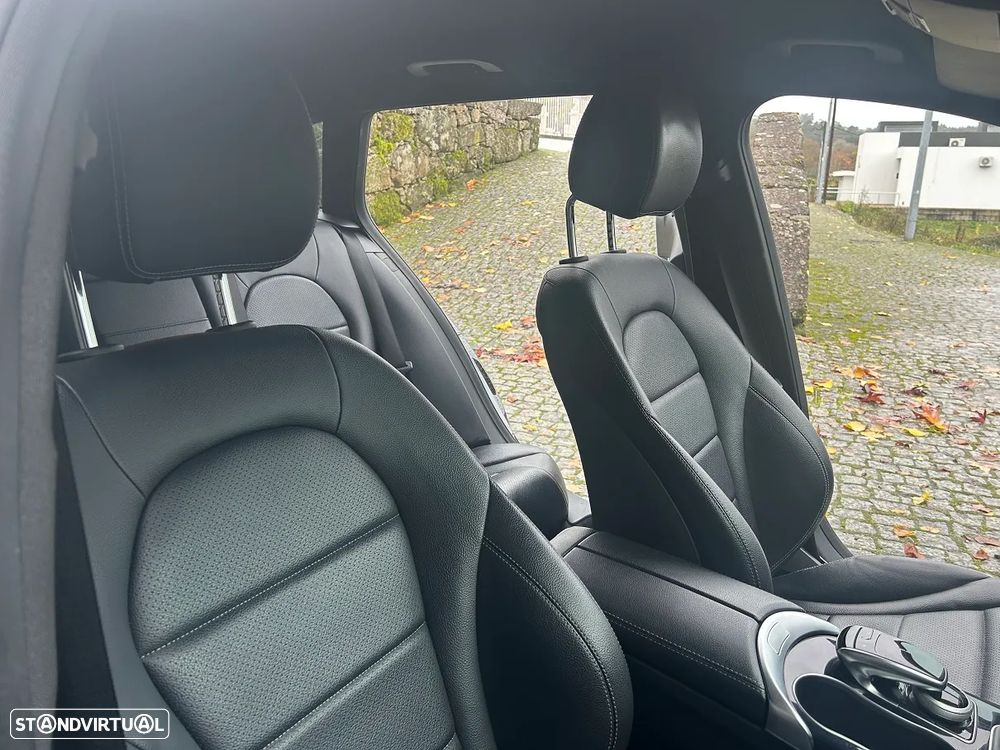 Mercedes-Benz C 220 d AMG Line - 19