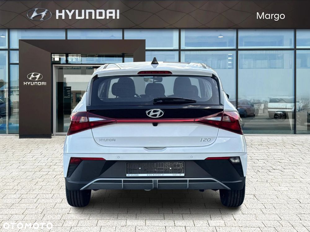 Hyundai i20 1.2 Pure - 11