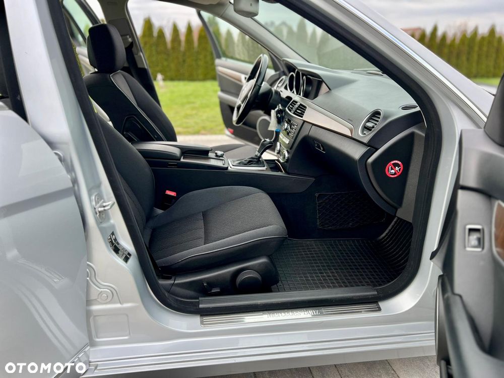 Mercedes-Benz Klasa C - 30