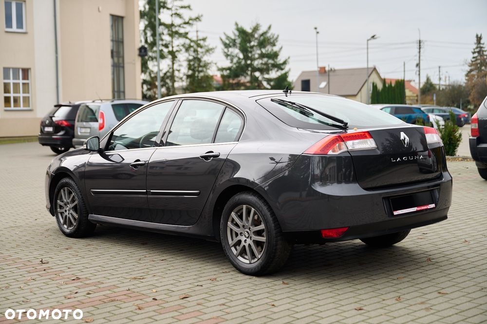 Renault Laguna ENERGY dCi 130 FAP Start & Stop Paris - 10