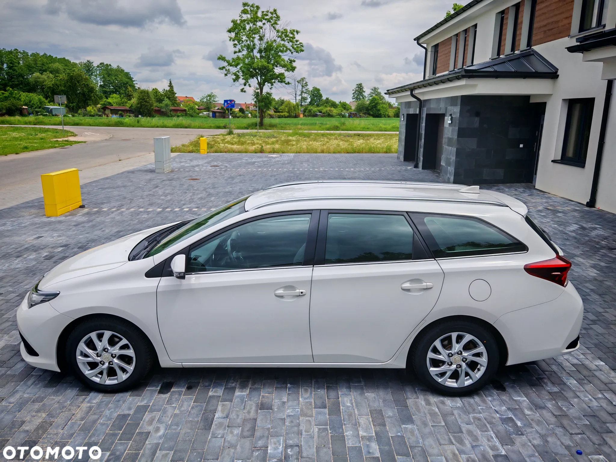 Toyota Auris 1.6 D-4D Premium - 7