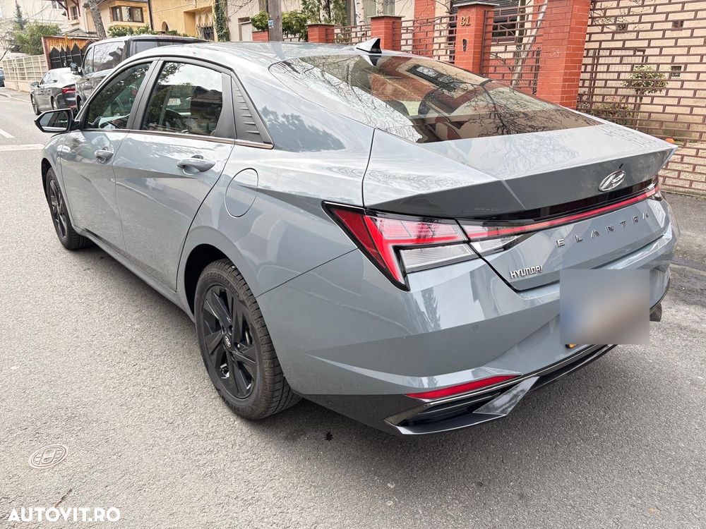 Hyundai Elantra 1.6 l 123 CP CVT Highway - 3