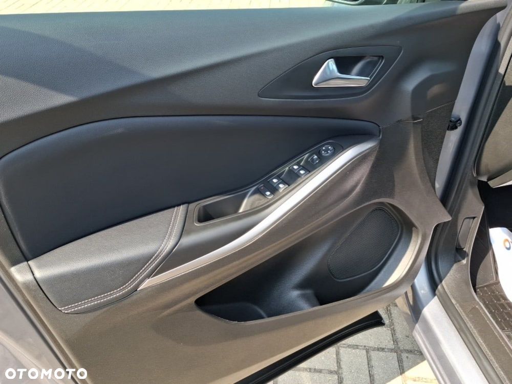 Opel Grandland 1.2 T Business Elegance S&S - 15